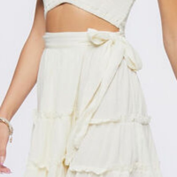 Forever 21 Halter Cutout Mini Dress – NWT 🌟 - Picture 3 of 3